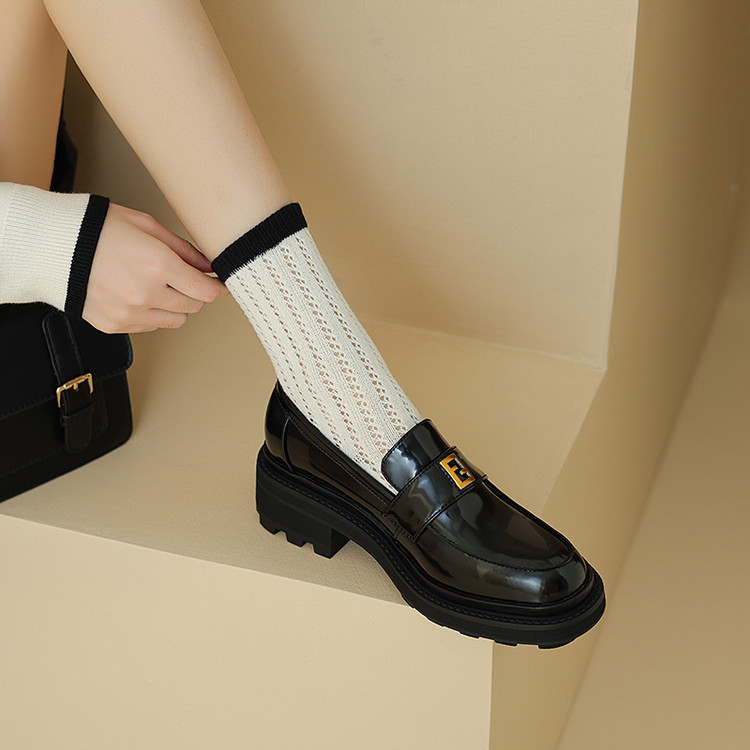 Deep Mouth Single Shoes with Mid Heel and Platform Sole